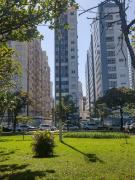 Studio completo frente à Praia do Gonzaga ( Pé na Areia )