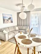 Apartament NADMORSKI z Basenem Klifowa Rewal