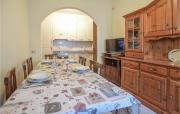 2 Bedroom Nice Home In Viareggio