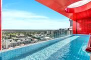 Adelaide Azure Scenic CBD Living with Rooftop Pool