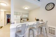 Cozy Condo with Balcony - Near Big Sky Resort!