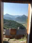 Maisonnette avec terrasse et vue imprenable