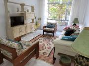 Apartamento no Centro de Pitangueiras, Guarujá - a 100m da Praia