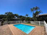 Top Uvongo Beach