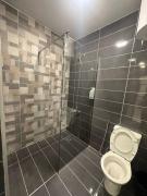 cozy rooftop near al services 23