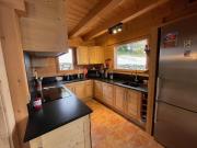 Confortable chalet 12 personnes avec WiFi et parking, près des pistes - FR-1-733-25
