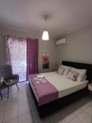 Ninis House Superior - 100m from beach NIDRI TOWN CENTER