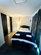 Luxurious 2 Bedroom flat in Central London Luxurious 2 Bedroom flat in Central London