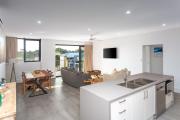 Top Huskisson