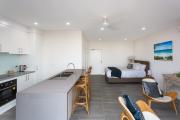 Top Huskisson