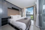 Top Kamala Beach