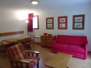 Appartement cosy 2 pièces avec terrasse, proche télésièges et commerces, idéal pour 6 personnes! - FR-1-561-78