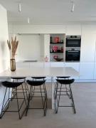 Beautiful Sunny Penthouse (near Place Albert)