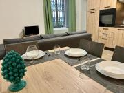 Kibilù - Via Valtellina - Quartiere Isola - Stazione Garibaldi - Monumentale - vicinanze Brera