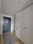 Kotimaailma - Avara ja valoisa studio Vantaalla