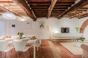 Casa al Dipinto, Contemporary Apartment with