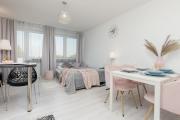 Bright & Cozy Studio near Metro Marymont by Renters