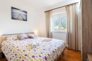 Apartments with parking space Gradac, Makarska - 21758 Apartments with parking space Gradac, Makarska - 21758