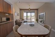 Ollystays Fanadir Marina 1BR Heated Jacuzzi