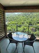 Suíte com varanda em Via Premiere - Rio centro