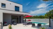 Banjole, moderna vila sa bazenom, blizu plaže Banjole, moderna vila sa bazenom, blizu plaže