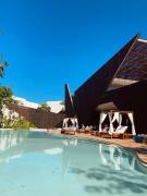 Luxurious Jungle Studio