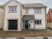 Llygad Y Lleuad Moon