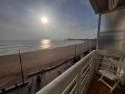 Studio spacieux face mer avec balcon et garage, proche plage et commerces aux Sables-dOlonne - FR-1-197-561