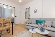 Stylish and Sweet Apartment in Warsaw near Park Lazienki by Renters