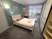 Lovely room with ensuite in a quiet house