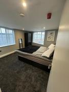 Royal Apartment F3
