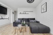 Chique Apartment for a Big Family with Two Parking Spaces by Renters