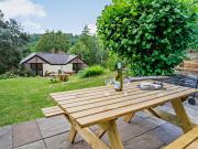 2 bed in Llangenny BN316