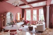 Luxury Pink Suite, autohalli