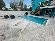 Pass-A-Grille St Pete Beach 3-2 WiFi Parking