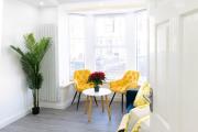 Open Mind Property - 6 Luxury Bedrooms with Free Parking Open Mind Property - 6 Luxury Bedrooms with Free Parking