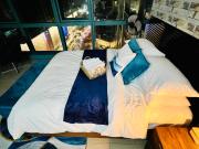 BGC Luxury Condo - Pool, Wi-Fi, City View - Suite 17 BGC Luxury Condo - Pool, Wi-Fi, City View - Suite 17