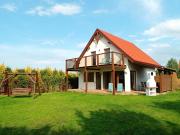 Dom z pięknymi widokami na jezioro ryńskie ilasy.