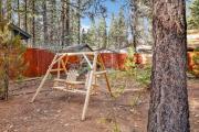 Bear Paw Cottage~ Hot Tub~ Resort Base Camp Cottage~