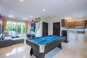 Space X Slider 4 Bedrooms Pool Villa Huahin