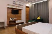 The Sandalwood Hotel I Sec-38 I Near Medanta Medicity Gurgaon