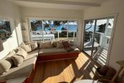 Top Binalong Bay