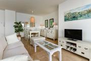 Beach get-away The sunny La Duquesa apartment