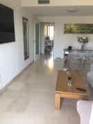 Superbe appartement avec piscine à 800m de la mer