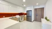 Sunwah Pearl Luxury Apartments 3 bedrooms with the Landmark 81 view and swimming pool