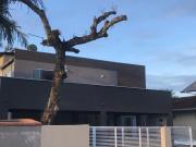 Casa na praia, com piscina, em São Francisco do Sul - Enseada - SC