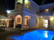 Coco Villa : à 10 min en tongues de la plage de Pereybere