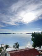 The Hill Sea View Apartment