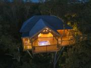 Cabane de Prestige avec Jacuzzi et Sauna privatifs Cabane de Prestige avec Jacuzzi et Sauna privatifs