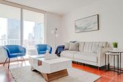 Stylish 1BR APT with Ocean and City view,pool,parking